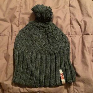 USC beanie, chunky knit, dark gray, small USC logo, Nike